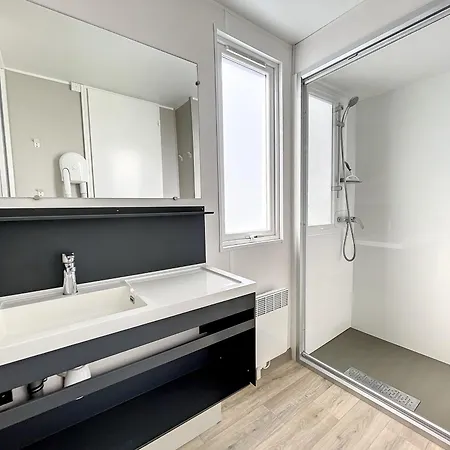 Mobil-home Grand Confort 4p, 2 Chambres, 200m Plage, Piscine Chauffee, Parking, Wifi Inclus - Fr-1-361a-85